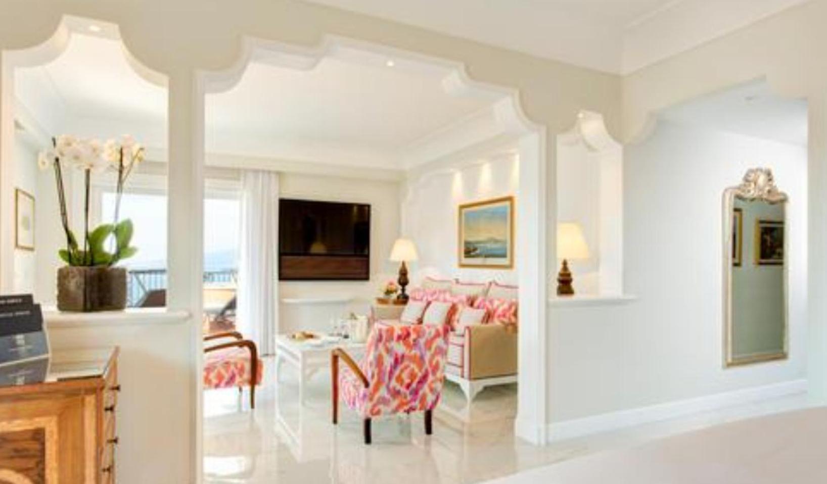סארי Empress Madani Palace Hotel מראה חיצוני תמונה