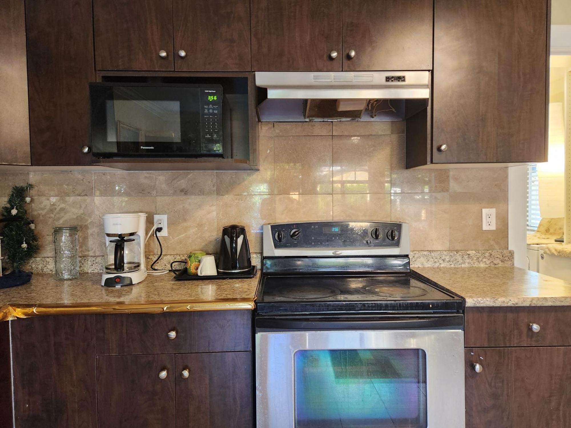 סארי Empress Madani Palace Hotel מראה חיצוני תמונה