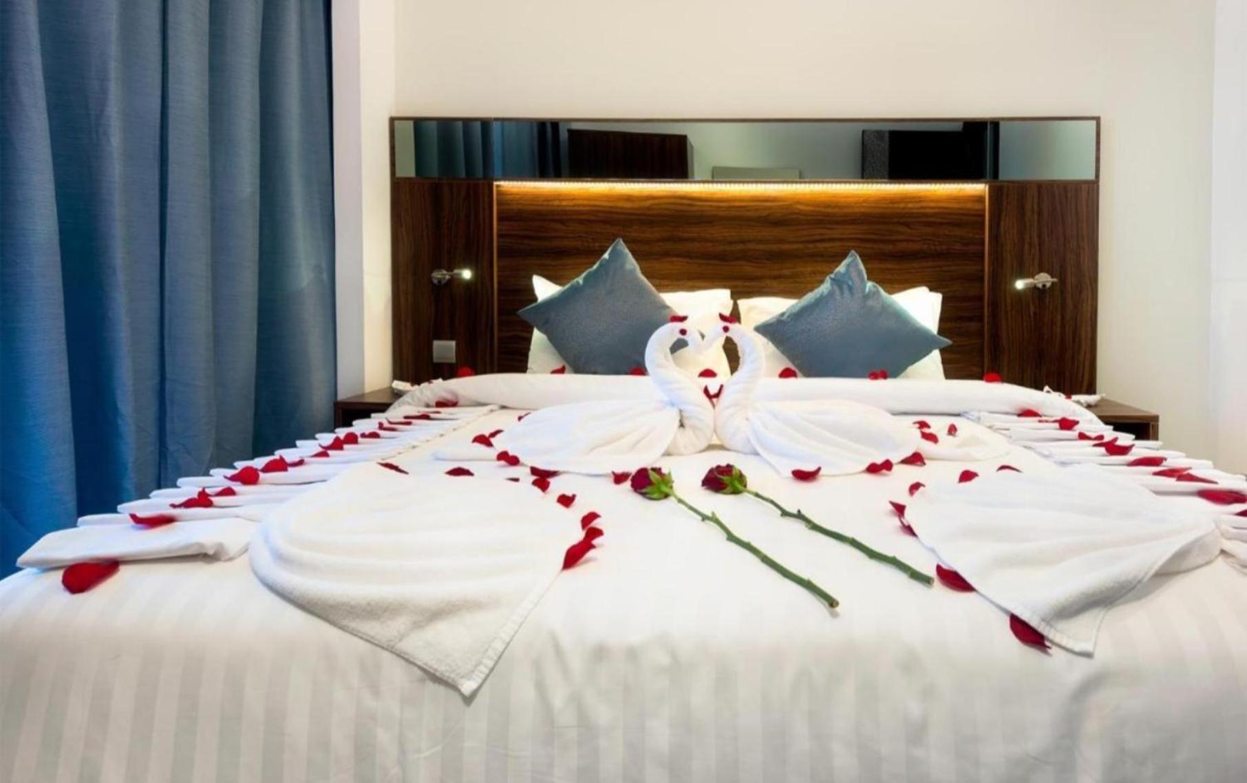 סארי Empress Madani Palace Hotel מראה חיצוני תמונה